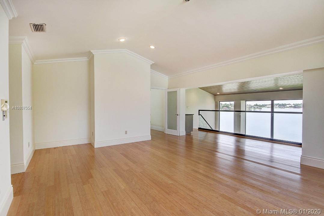 13724 Southwest 92nd Court Miami, FL 33176 - Photo 17 of 32