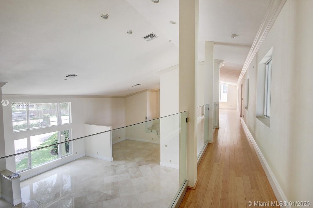 13724 Southwest 92nd Court Miami, FL 33176 - Photo 21 of 32