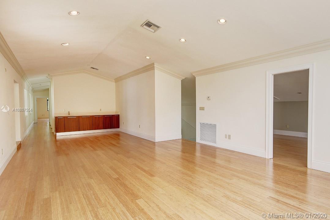 13724 Southwest 92nd Court Miami, FL 33176 - Photo 23 of 32