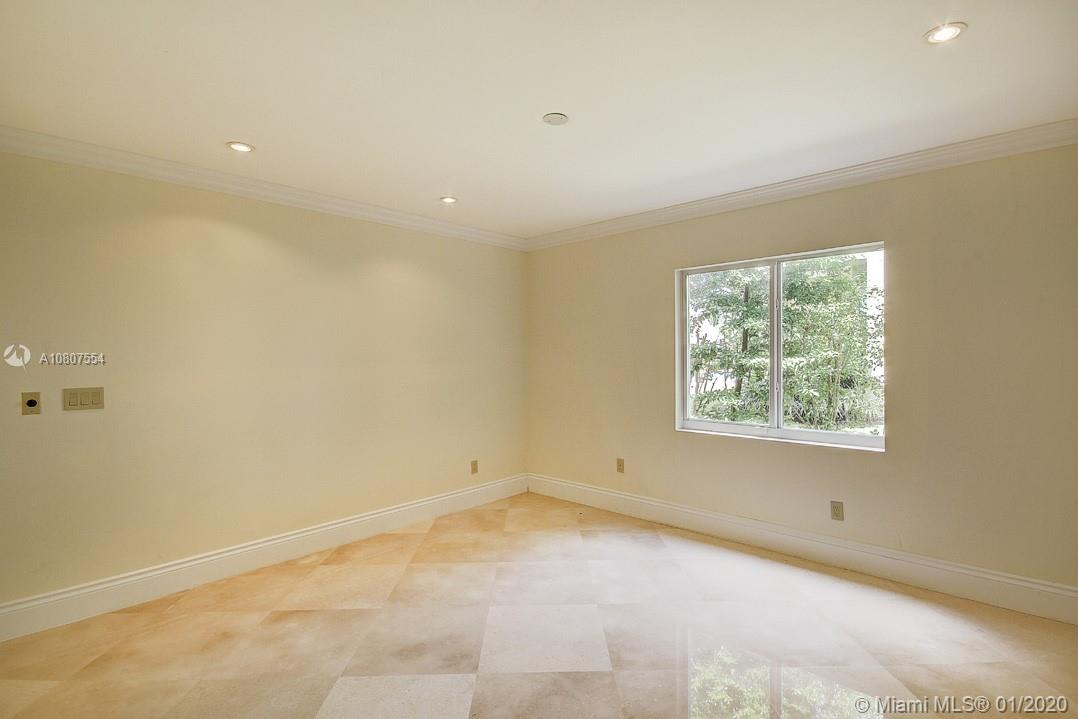 13724 Southwest 92nd Court Miami, FL 33176 - Photo 26 of 32