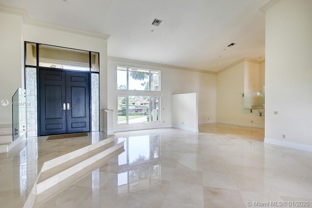 13724 Southwest 92nd Court Miami, FL 33176 - Photo 8 of 32