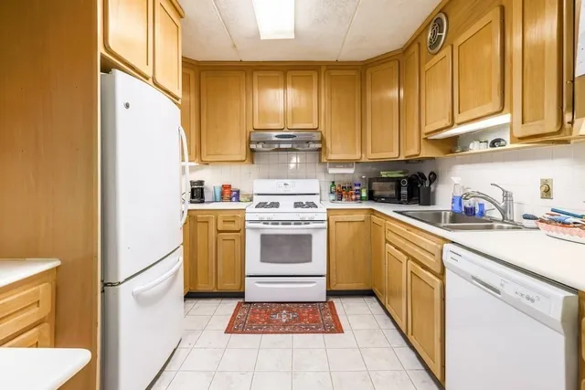 $500,000 | 1550 Worcester Road, Unit 621, Framingham, MA 01702