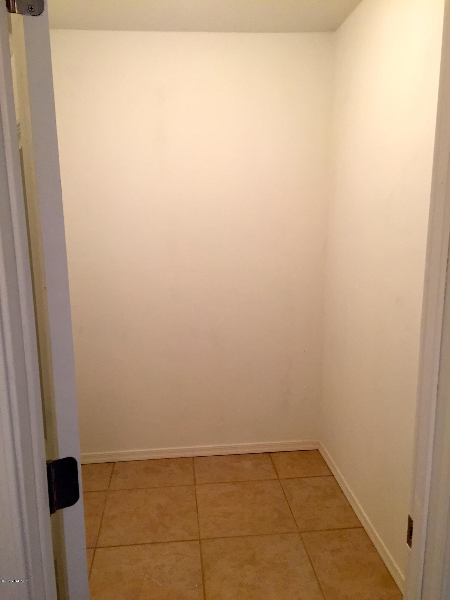 219 East Roger Road Tucson, AZ 85705 - Photo 10 of 13