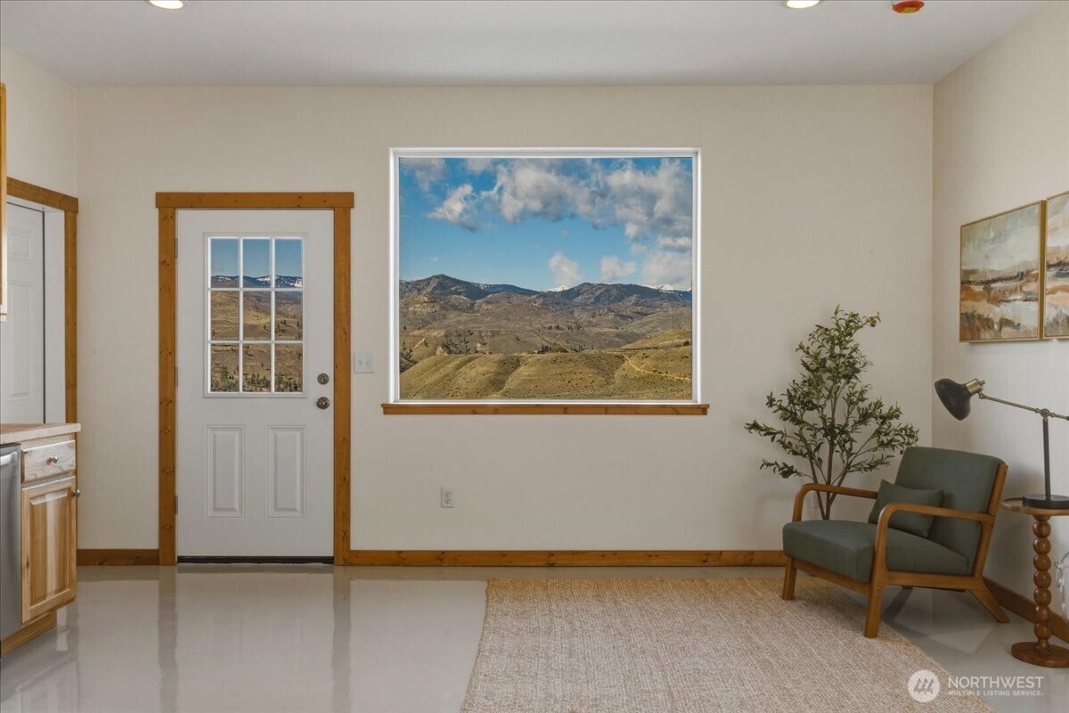 2 Island View Lane Methow, WA 98834 - Photo 10 of 35 a view of a room with furniture and a window