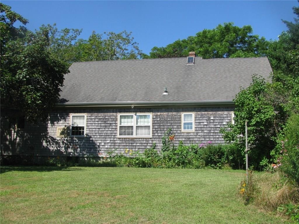 580 Puncatest Neck Road Tiverton, RI 02878 - Photo 3 of 23 Gallery Image 3