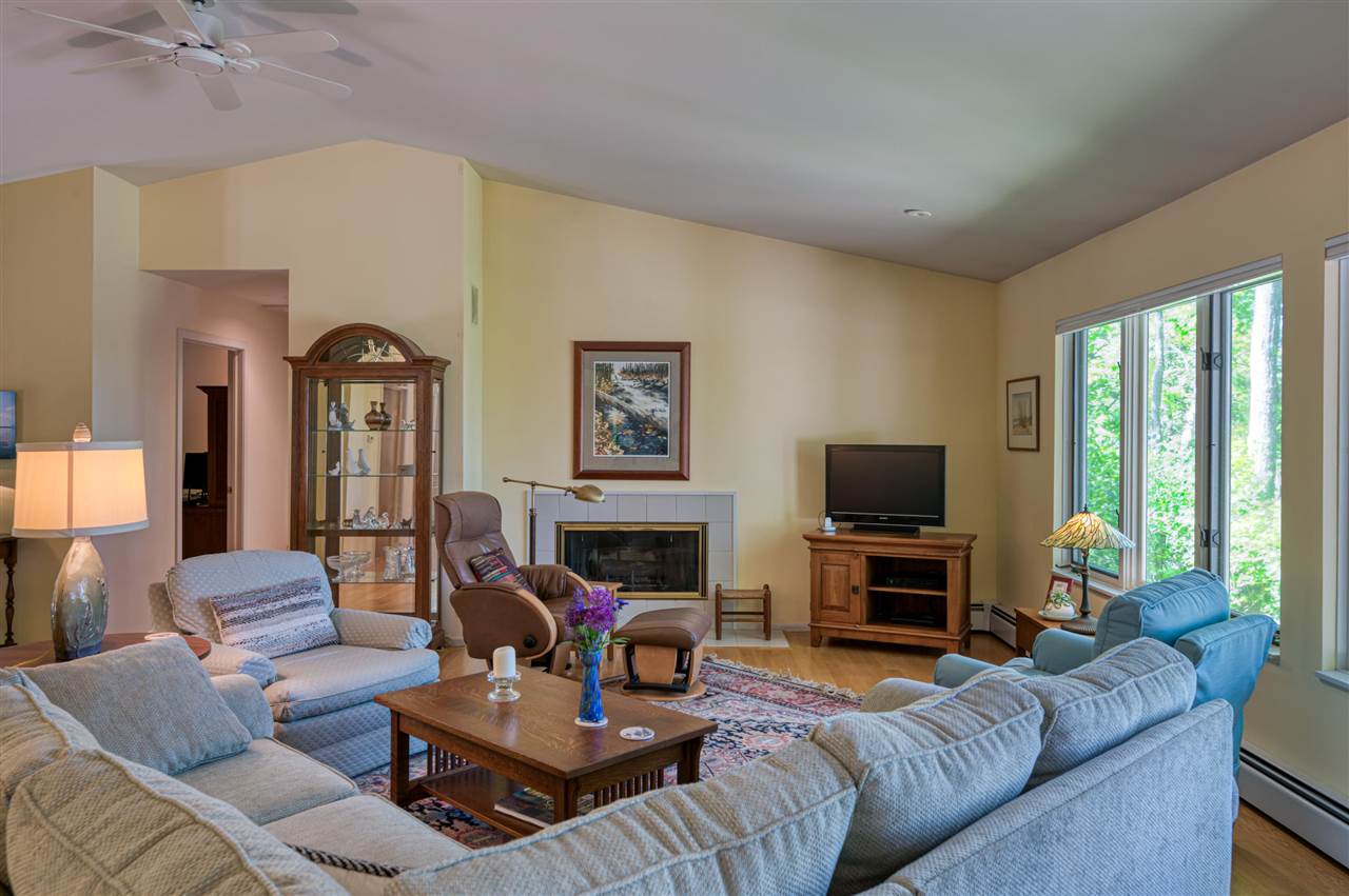 2373 Harbor Reach Road Traverse City, MI 49686 - Photo 13 of 45 1888242-12.JPG