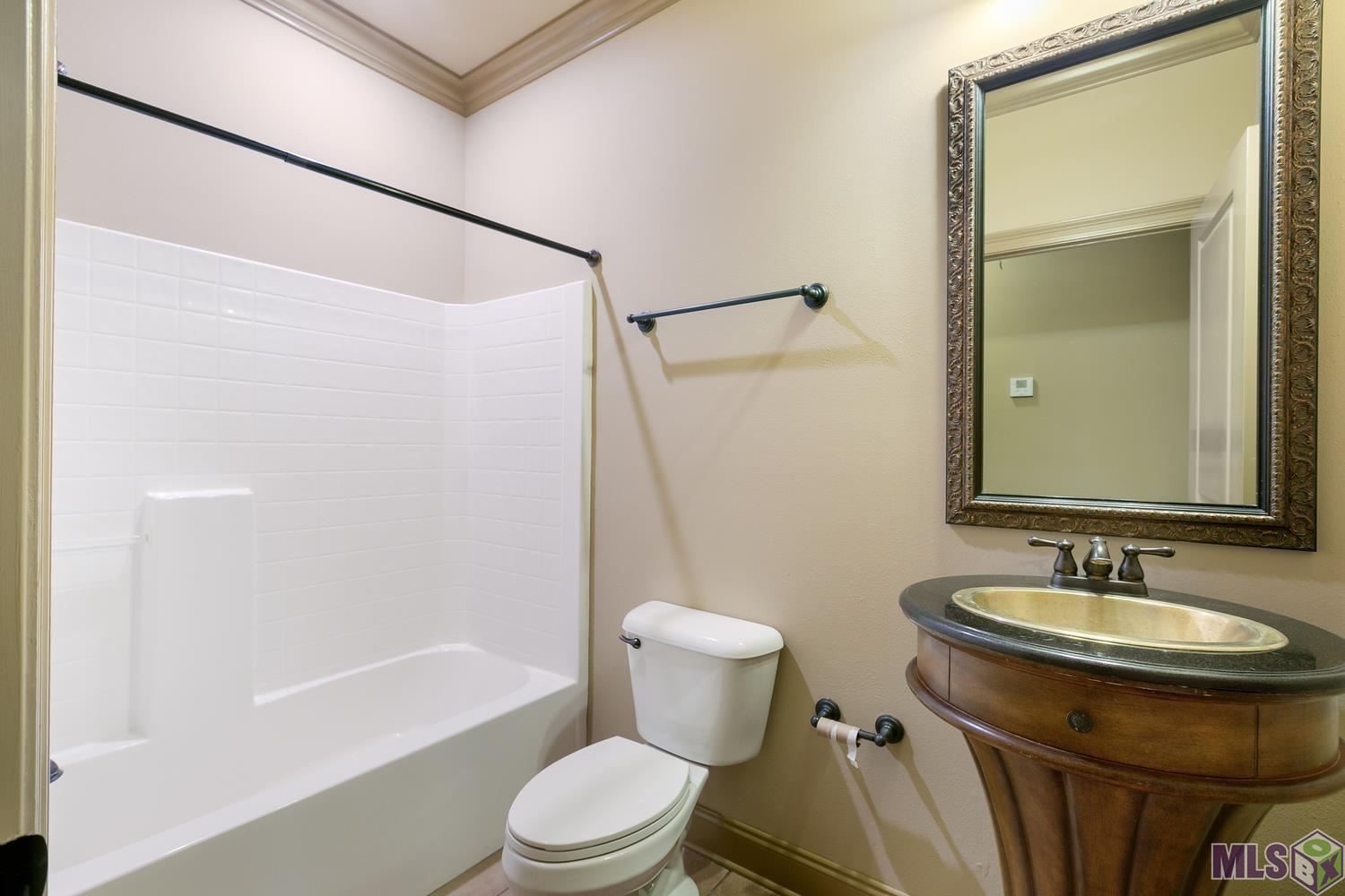 11110 West Boardwalk Drive, Unit 54 Baton Rouge, LA 70816 - Photo 9 of 15