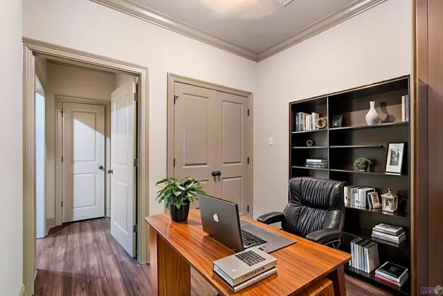 $189,900 | 11110 West Boardwalk Drive, Unit 54, Baton Rouge, LA 70816