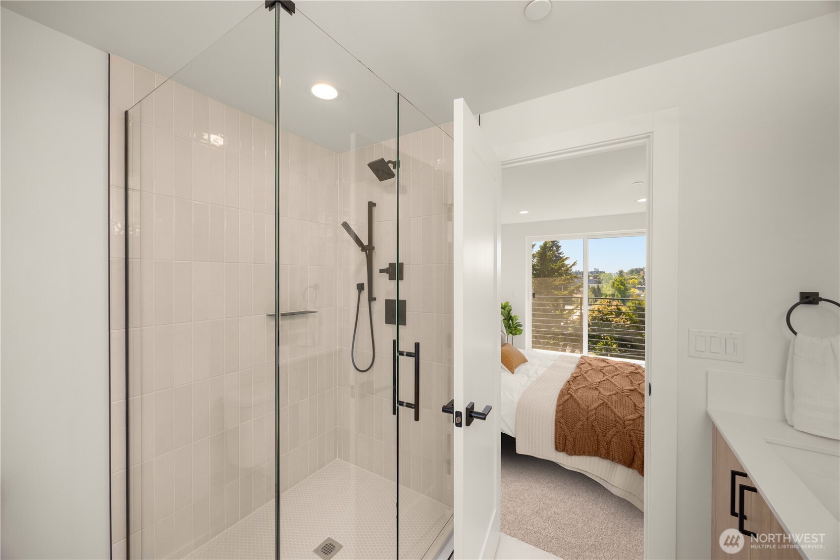3852 Carr Place North Seattle, WA 98103 - Photo 18 of 25