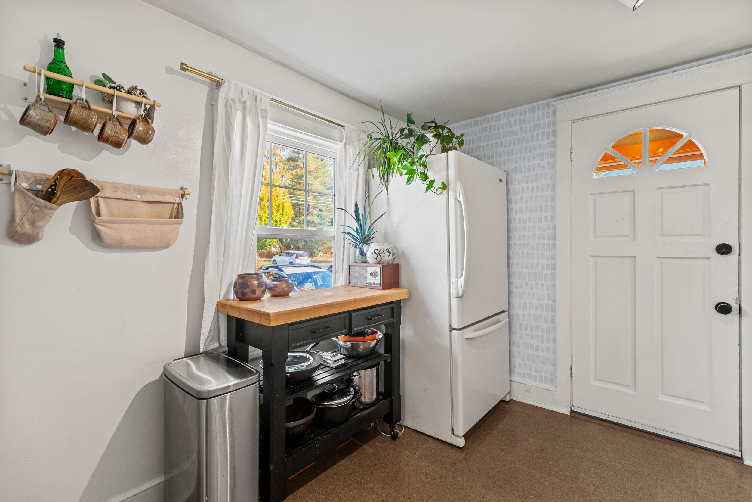 102 Wellington Road Portland, ME 04103 - Photo 7 of 46 102 wellington portland_06