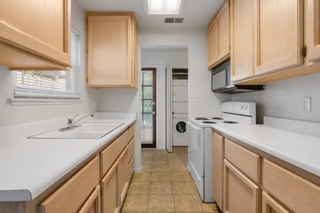 $314,900 | 6827 Shiloh Court, Stockton, CA 95219