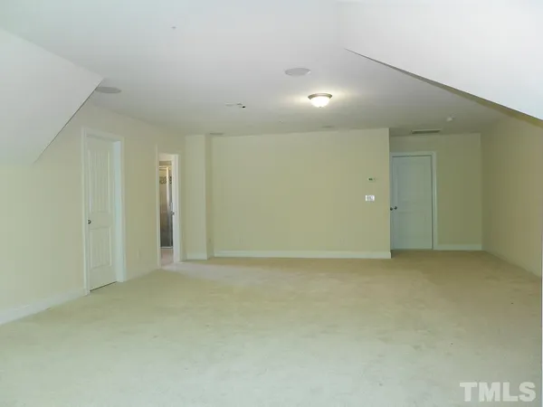 $3,195 | 304 Rose Walk Lane, Carrboro, NC 27510