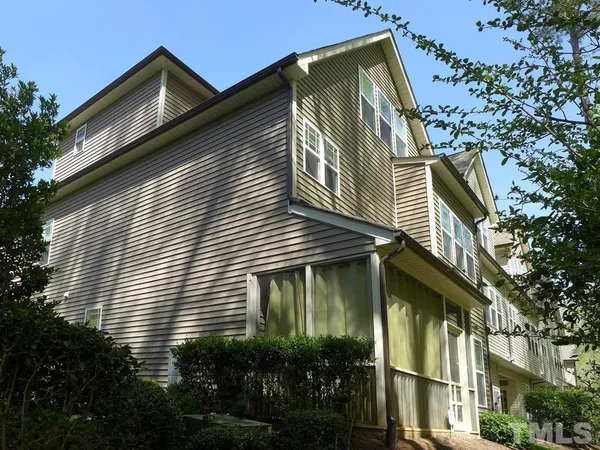 $3,195 | 304 Rose Walk Lane, Carrboro, NC 27510