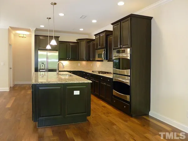 $3,195 | 304 Rose Walk Lane, Carrboro, NC 27510