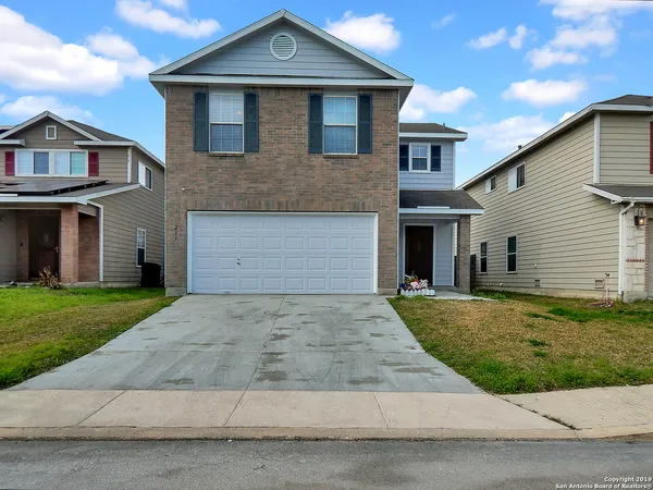 $1,595 | 211 Quince Flower, San Antonio, TX 78253