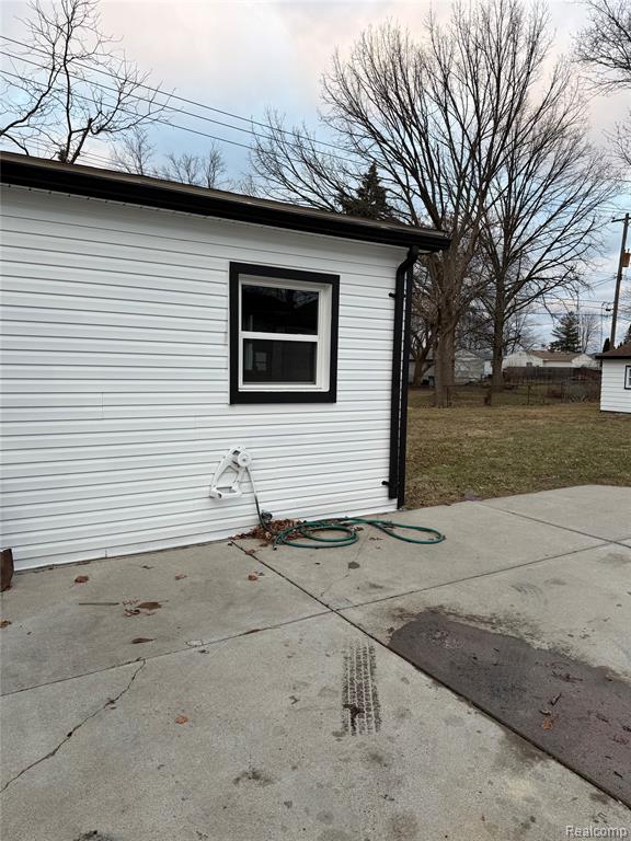 27284 Bunert Road Warren, MI 48088 - Photo 18 of 21