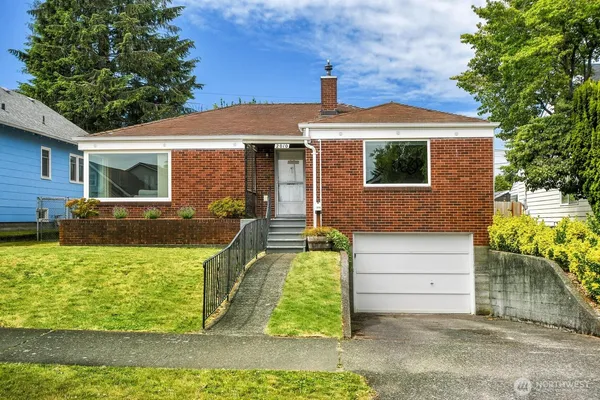 $525,000 | 2010 Virginia Avenue, Everett, WA 98201