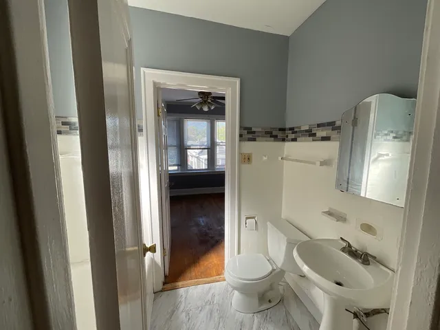 $2,000 | 148 North Mason Avenue, Unit 3A, Chicago, IL 60644