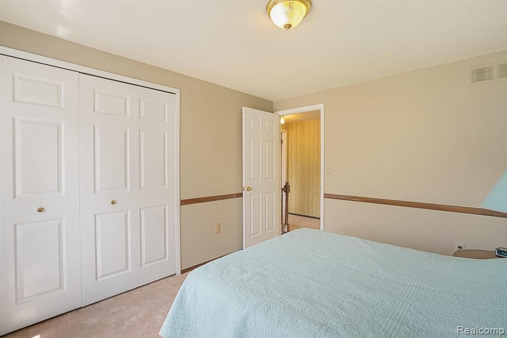 691 Abbey Court Rochester Hills, MI 48307 - Photo 27 of 39