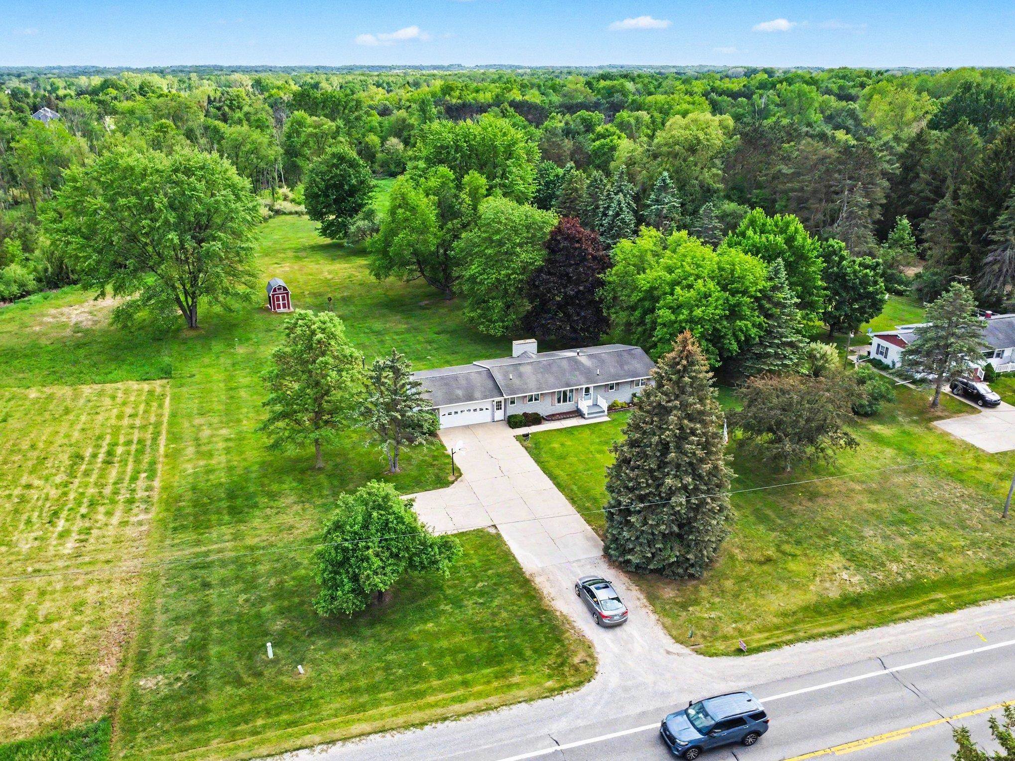 305 West Remus Road Mount Pleasant, MI 48858 - Photo 6 of 46 1946086-52cf87ef-edd1-4ea8-8931-d6e10fe39b23.JPG