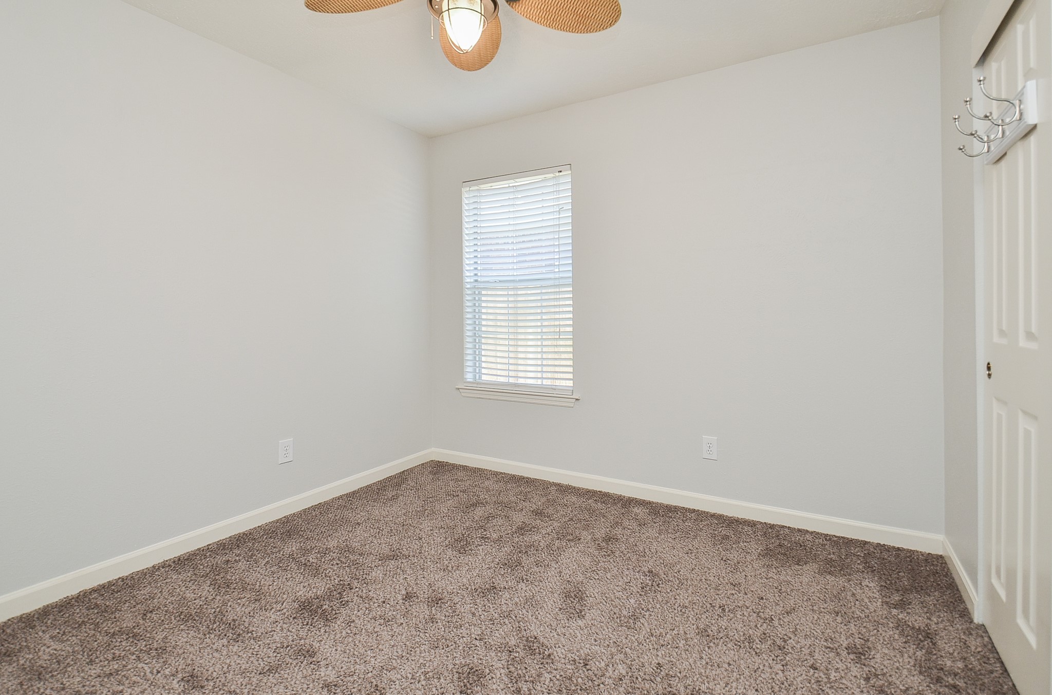 811 Spring Valley Court Sugar Land, TX 77479 - Photo 18 of 33
