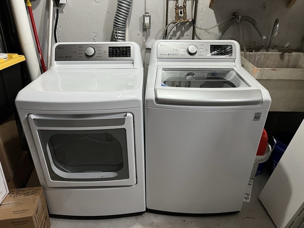 274 Cordaville Road Ashland, MA 01721 - Photo 31 of 42 a utility room with dryer and washer