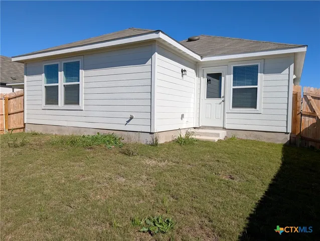 $2,195 | 862 Bluegrass Point, New Braunfels, TX 78130