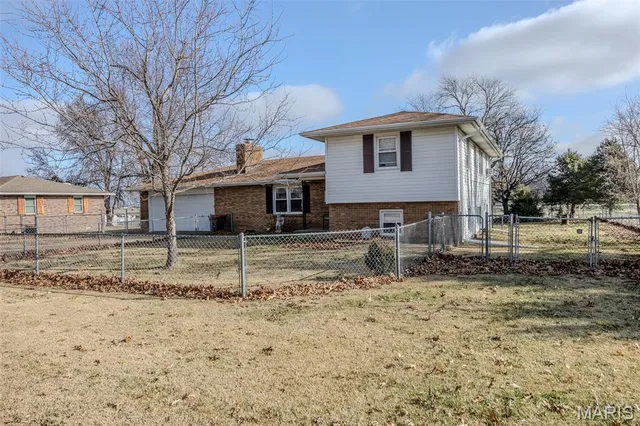 $245,000 | 1618 Finn Drive, Lebanon, MO 65536
