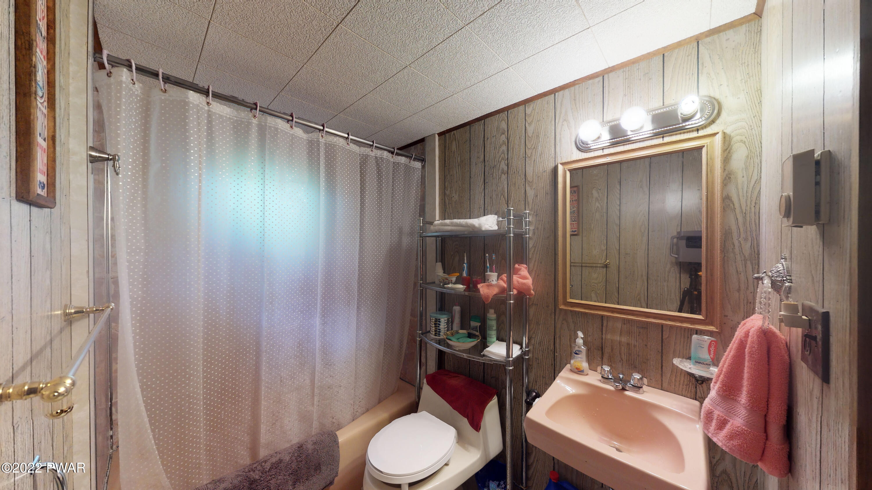 137 Stamford Road Dingmans Ferry, PA 18328 - Photo 9 of 31 a bathroom with a sink toilet and shower