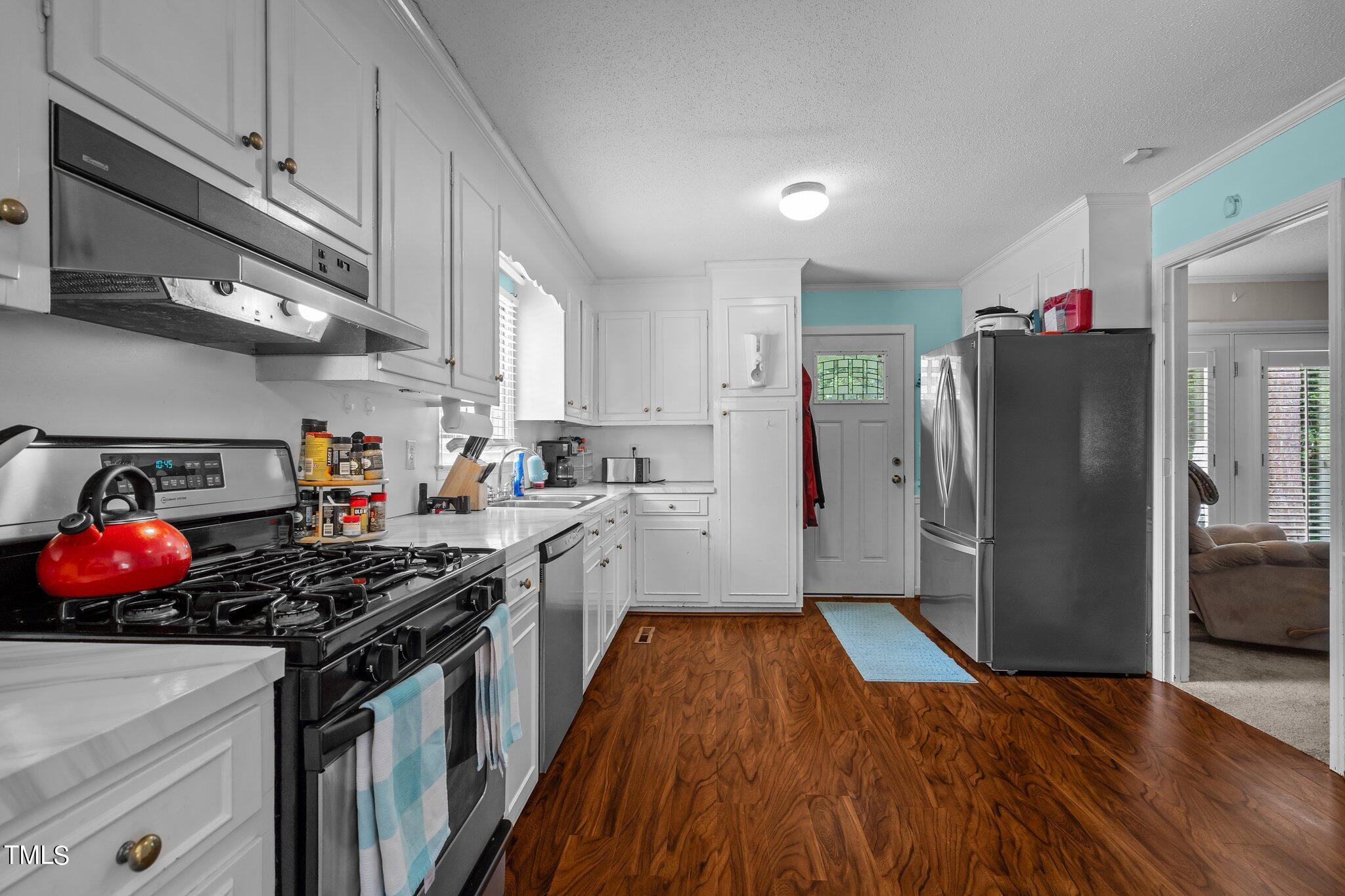 1707 Wendover Road Henderson, NC 27536 - Photo 30 of 43 25-web-or-mls-_NFP0447