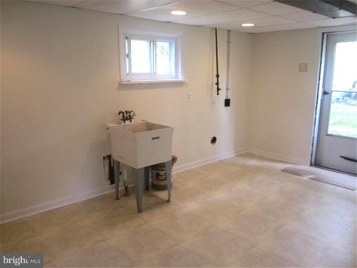 225 South Pennell Road Media, PA 19063 - Photo 13 of 25 Laundry Room