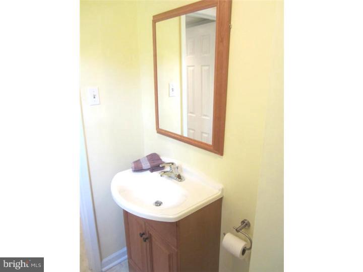 225 South Pennell Road Media, PA 19063 - Photo 14 of 25 Bathroom