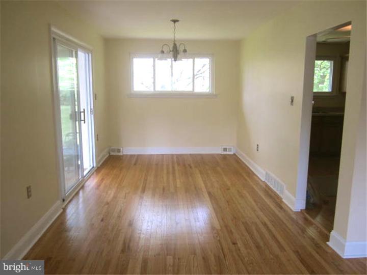 225 South Pennell Road Media, PA 19063 - Photo 7 of 25 Dining Room