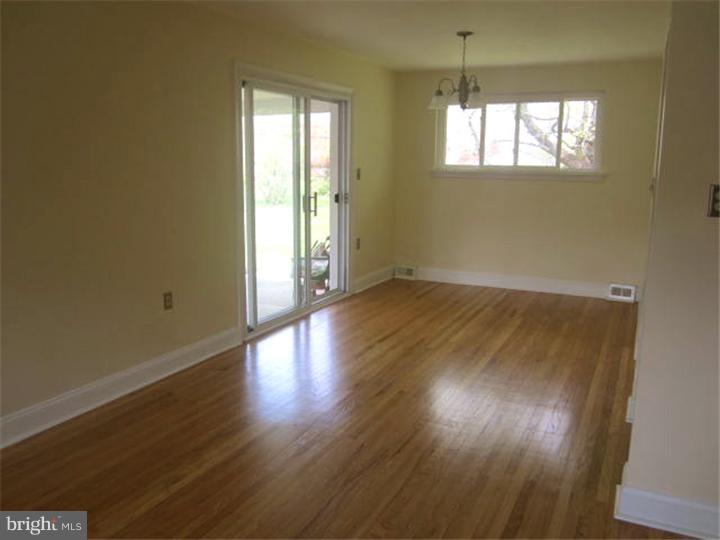 225 South Pennell Road Media, PA 19063 - Photo 8 of 25 Dining Room