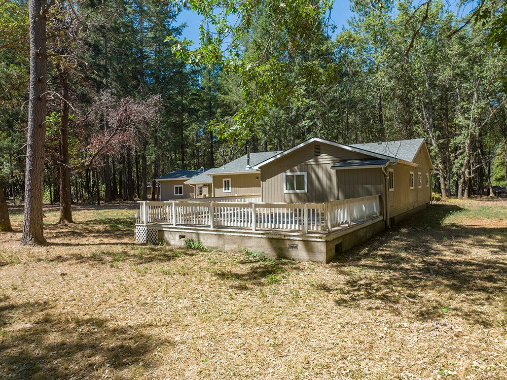 131 Cheney Creek Road Grants Pass, OR 97527 - Photo 23 of 40 2E5DE3CB-A6EB-4C53-8693-F265B738F29C