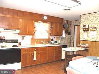734 Evans Road Boyertown, PA 19512 - Photo 2 of 6 Gallery Image 2
