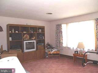 734 Evans Road Boyertown, PA 19512 - Photo 3 of 6 Gallery Image 3
