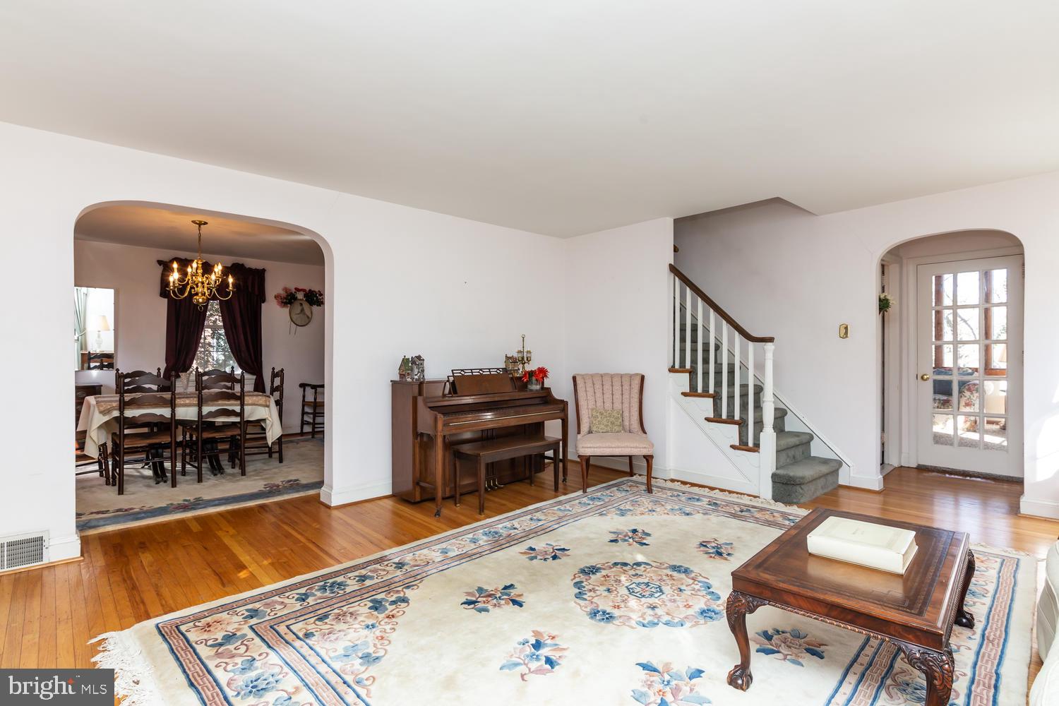 517 Rutherford Drive Springfield, PA 19064 - Photo 4 of 29