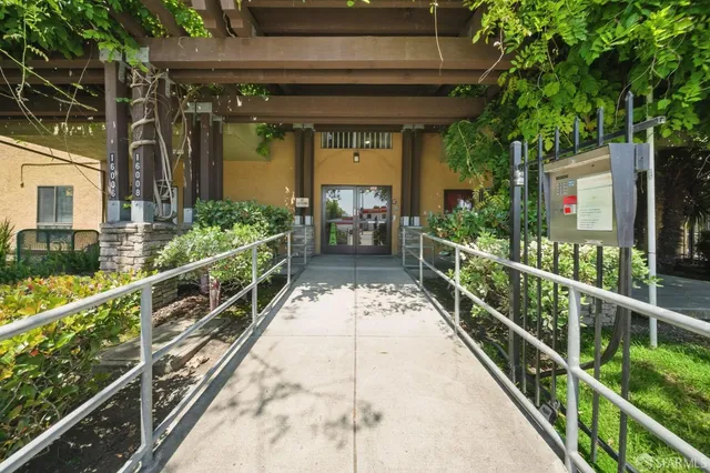 $355,000 | 16006 East 14th Street, Unit 101, San Leandro, CA 94578