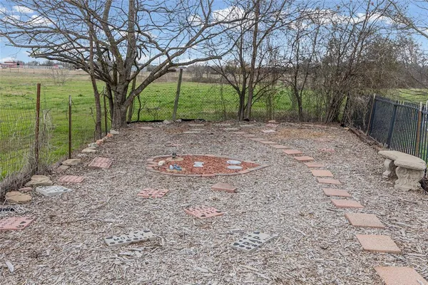 $375,000 | 5156 County Road 3211, Lone Oak, TX 75453