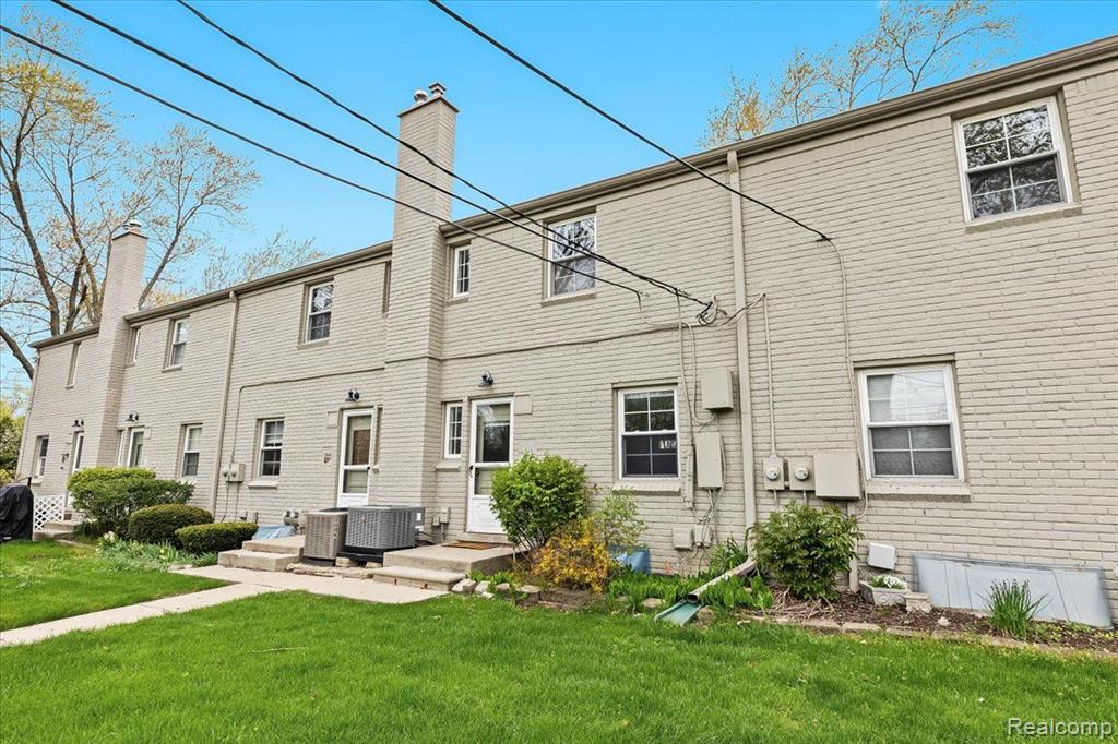 1858 Graefield Road Birmingham, MI 48009 - Photo 20 of 35