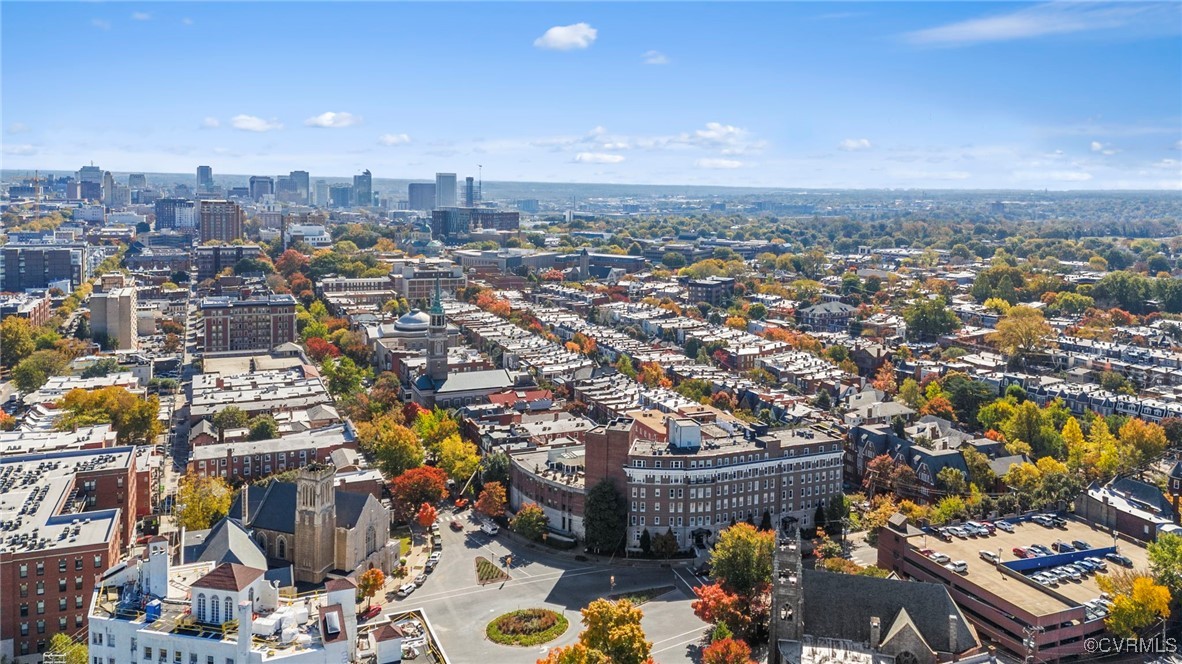 413 Stuart Circle, Unit PLD Richmond, VA 23220 - Photo 43 of 47 an aerial view of a city