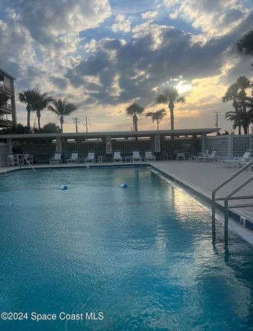 $479,900 | 877 N Highway, Unit 401, Indialantic, FL 32903