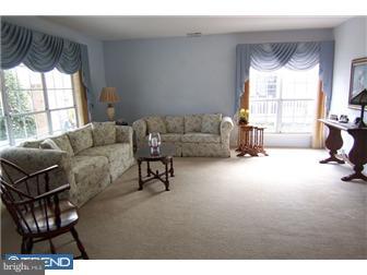 45 Stratford Road Southampton, NJ 08088 - Photo 3 of 11 Living Room