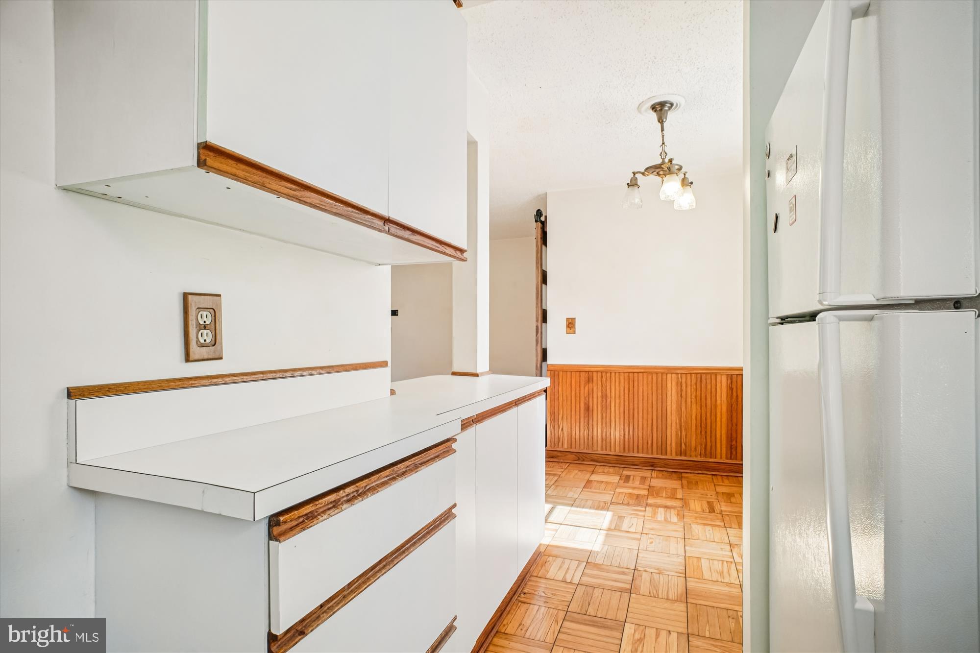1602 West Abingdon Drive, Unit 202 Alexandria, VA 22314 - Photo 14 of 60 Kitchen