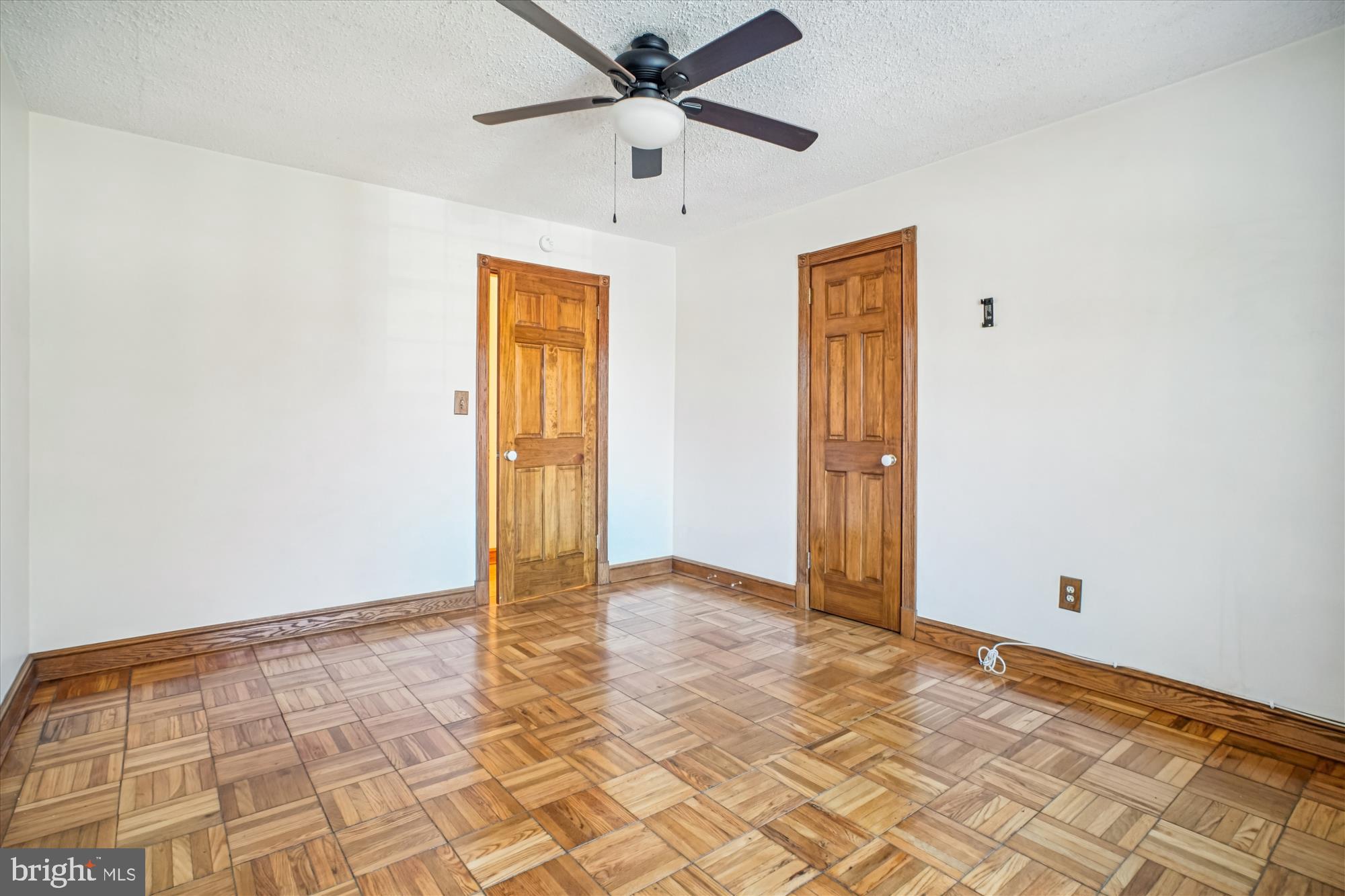 1602 West Abingdon Drive, Unit 202 Alexandria, VA 22314 - Photo 17 of 60 Primary Bedroom
