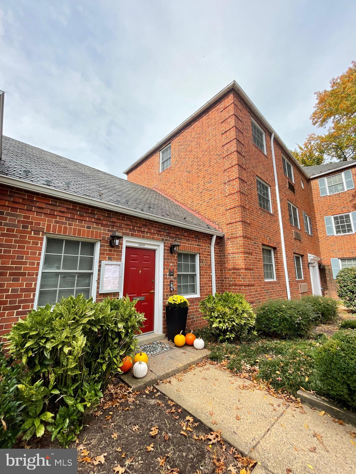 1602 West Abingdon Drive, Unit 202 Alexandria, VA 22314 - Photo 21 of 60