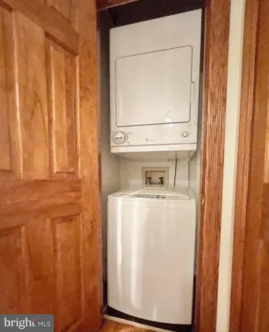 $1,799 | 1602 West Abingdon Drive, Unit 202, Alexandria, VA 22314