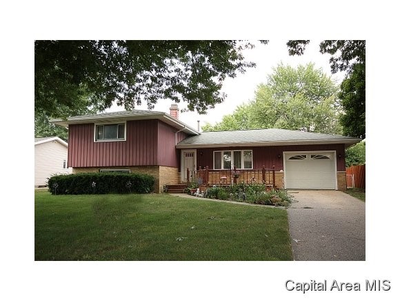 2435 Arrowhead Drive Springfield, IL 62702 - Photo 1 of 24 Gallery Image 1