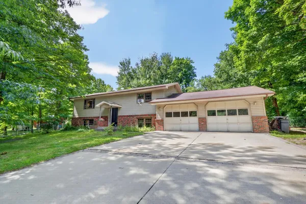$349,900 | 2452 Deschepper Drive, Grand Rapids, MN 55744